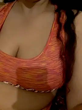 Snapshot of Zanoba-16 chatting on 11.04.25 Zanoba-16 online show from 11.04.25