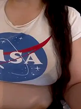 Snapshot of Zanoba-16 chatting on 11.14.25 Zanoba-16 online show from 11.14.25