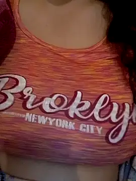 Snapshot of Zanoba-16 chatting on 12.14.25 Zanoba-16 online show from 12.14.25