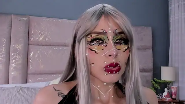 AnnieNasty online show from 10.25.25