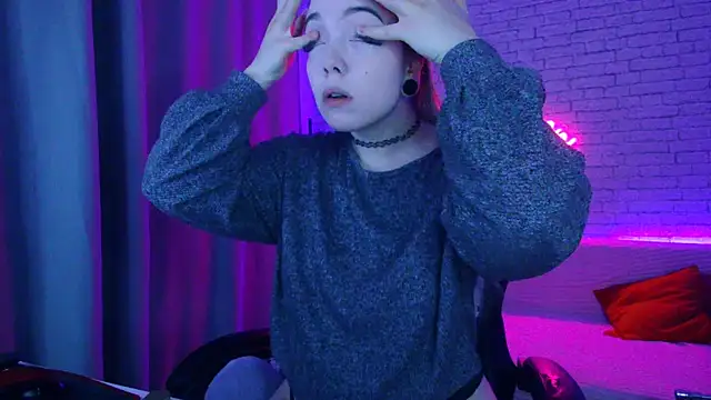 -Stacyy- online show from 11.20.25