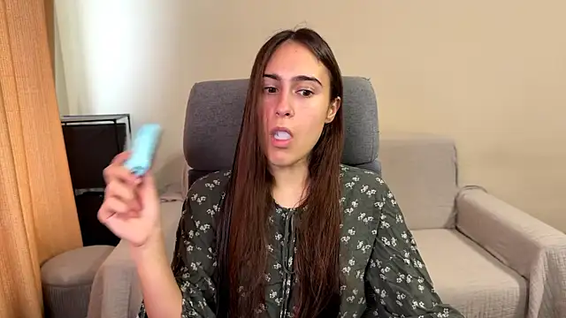 AliceKolltt online show from 10.15.25