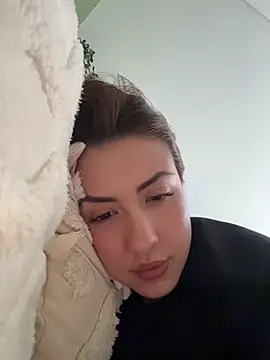 EmaSaenz online show from 06.05.26