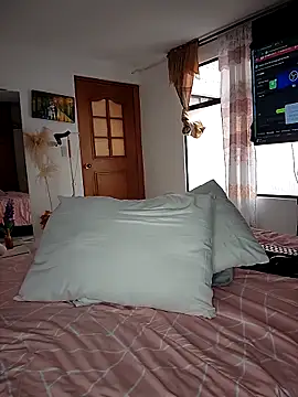 manuela star online show from 10.09.25