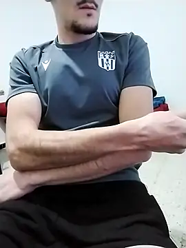 Snapshot of Zoro_23cm chatting on 02.01.26 Zoro 23cm online show from 02.01.26