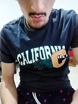 Snapshot of Zoro_23cm chatting on 03.26.26 Zoro 23cm online show from 03.26.26