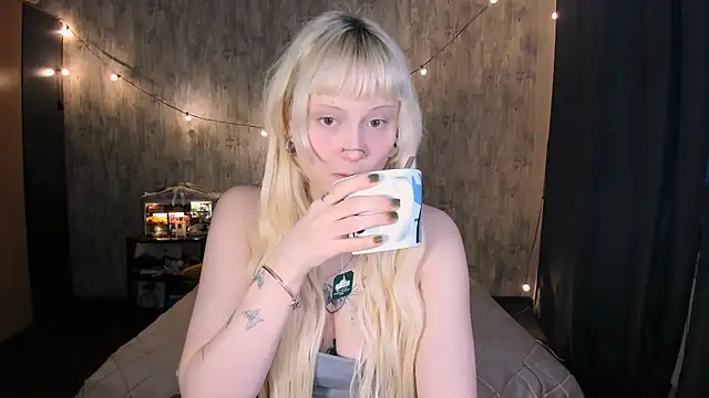 MariaMango online show from 12.14.25