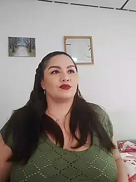 Snapshot of antoniamoreno82 chatting on 02.14.25 antoniamoreno82 online show from 02.14.25