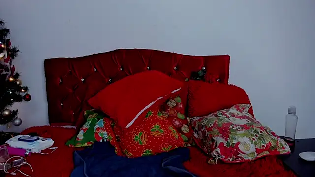 Snapshot of sobigcurvy4u chatting on 01.07.25 sobigcurvy4u online show from 01.07.25