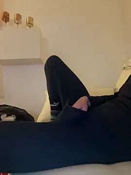 Snapshot of Frank22xx chatting on 03.29.26 Frank22xx online show from 03.29.26