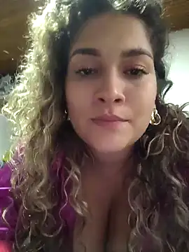 Sara smiiith211 online show from 12.08.24