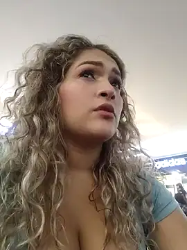 Sara smiiith211 online show from 12.22.24