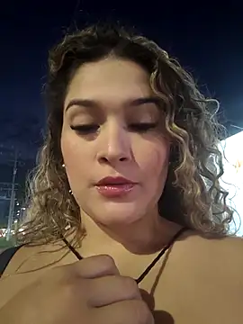 Sara smiiith211 online show from 10.15.25