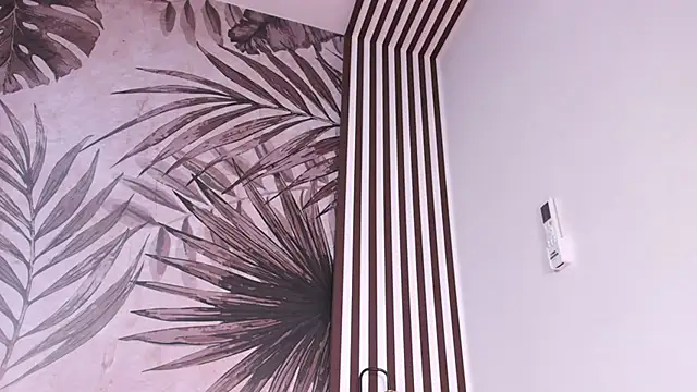 Samaantha-White online show from 02.06.25