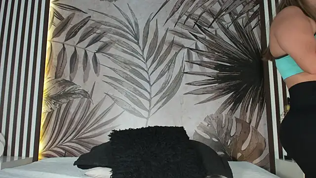 Samaantha-White online show from 03.06.25