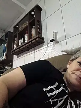 Snapshot of marcialoira chatting on 10.26.25 marcialoira online show from 10.26.25