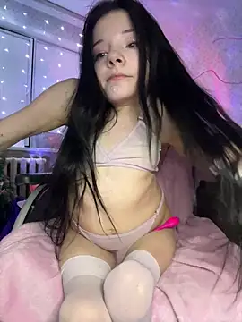 MiniSophiaa online show from 01.20.25