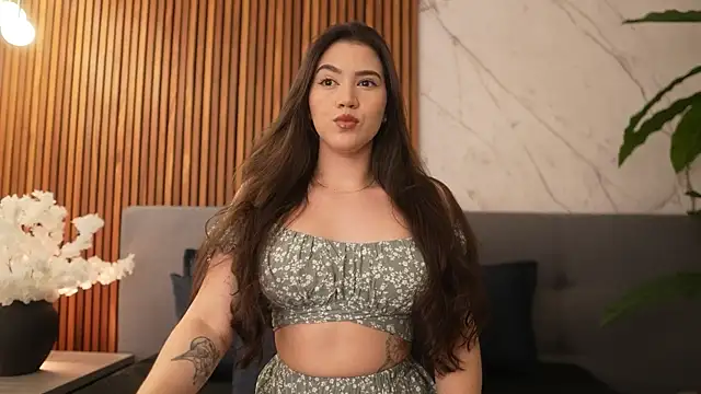 Snapshot of Amelia_Rouse chatting on 12.02.25 Amelia Rouse online show from 12.02.25