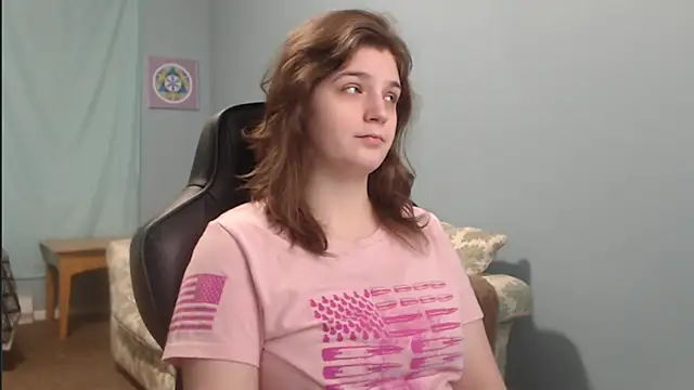 Snapshot of TreeJeanne chatting on 12.20.24 TreeJeanne online show from 12.20.24