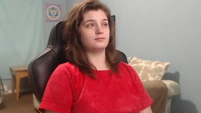 Snapshot of TreeJeanne chatting on 12.26.24 TreeJeanne online show from 12.26.24