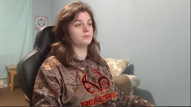 Snapshot of TreeJeanne chatting on 01.08.25 TreeJeanne online show from 01.08.25