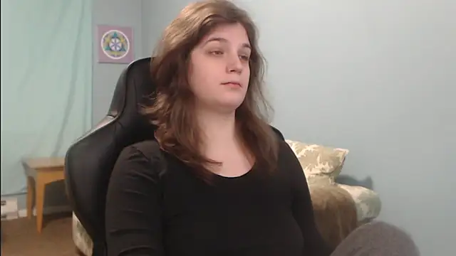 Snapshot of TreeJeanne chatting on 01.27.25 TreeJeanne online show from 01.27.25