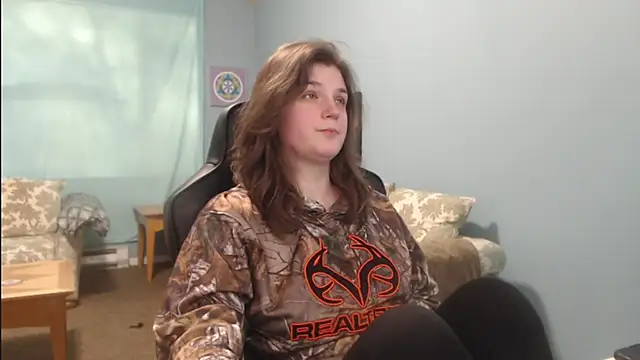 Snapshot of TreeJeanne chatting on 01.29.25 TreeJeanne online show from 01.29.25