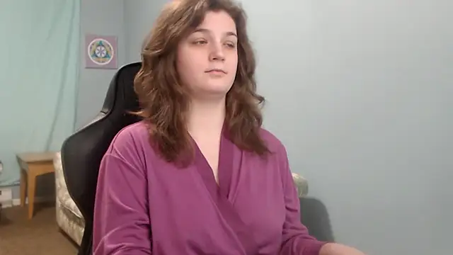 Snapshot of TreeJeanne chatting on 02.19.25 TreeJeanne online show from 02.19.25