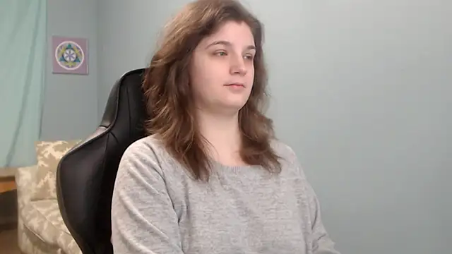 Snapshot of TreeJeanne chatting on 02.20.25 TreeJeanne online show from 02.20.25