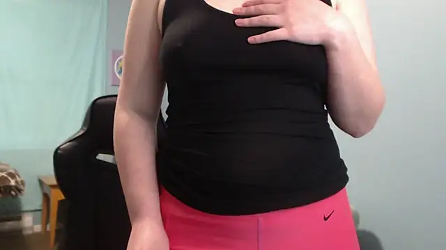 Snapshot of TreeJeanne chatting on 02.27.25 TreeJeanne online show from 02.27.25