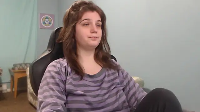 Snapshot of TreeJeanne chatting on 02.28.25 TreeJeanne online show from 02.28.25