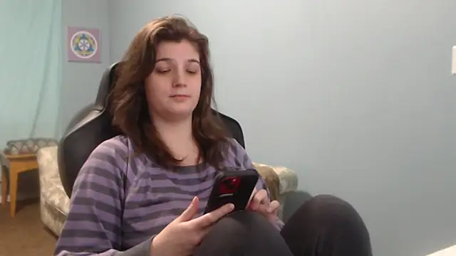 Snapshot of TreeJeanne chatting on 02.28.25 TreeJeanne online show from 02.28.25