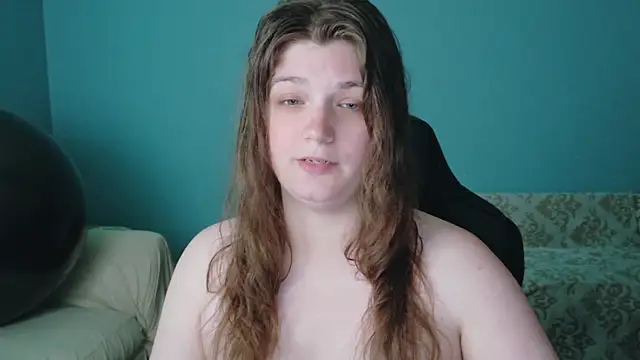 Snapshot of TreeJeanne chatting on 06.18.26 TreeJeanne online show from 06.18.26