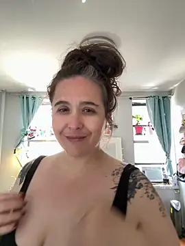 sylviahhh online show from 05.22.26