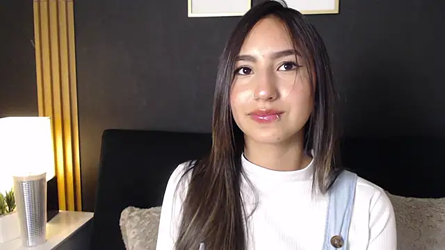 Snapshot of _Emma_Valka chatting on 12.04.24  Emma Valka online show from 12.04.24