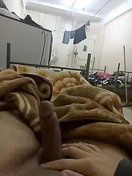 Hot Boy 2004 online show from 02.08.25