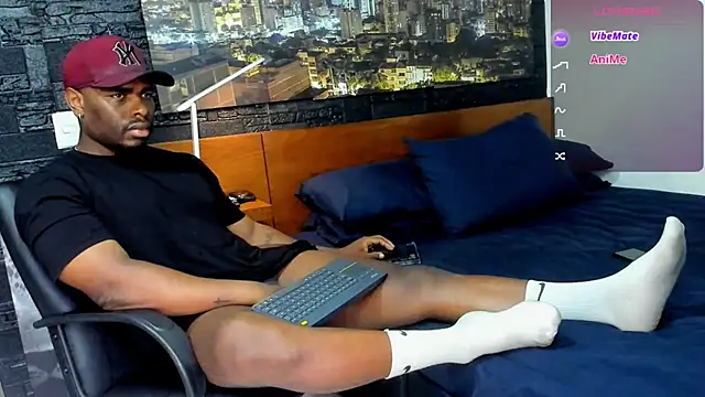 Snapshot of thomas_santtos1 chatting on 02.07.25 thomas santtos1 online show from 02.07.25