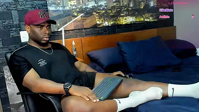 Snapshot of thomas_santtos1 chatting on 03.01.25 thomas santtos1 online show from 03.01.25