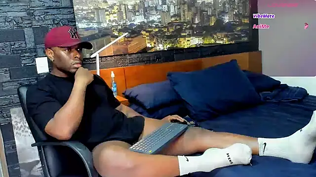Snapshot of thomas_santtos1 chatting on 03.05.25 thomas santtos1 online show from 03.05.25
