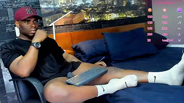 Snapshot of thomas_santtos1 chatting on 03.12.25 thomas santtos1 online show from 03.12.25