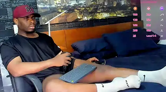 Snapshot of thomas_santtos1 chatting on 03.15.25 thomas santtos1 online show from 03.15.25