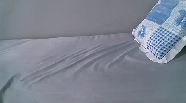 femaqueen online show from 03.17.25