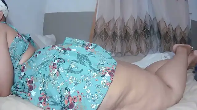 BustyThickyAss online show from 12.02.25