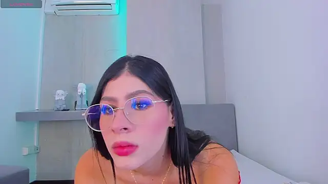 Dasha-b online show from 10.18.25