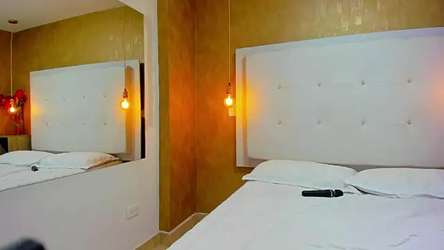 Little Jenni online show from 12.07.24