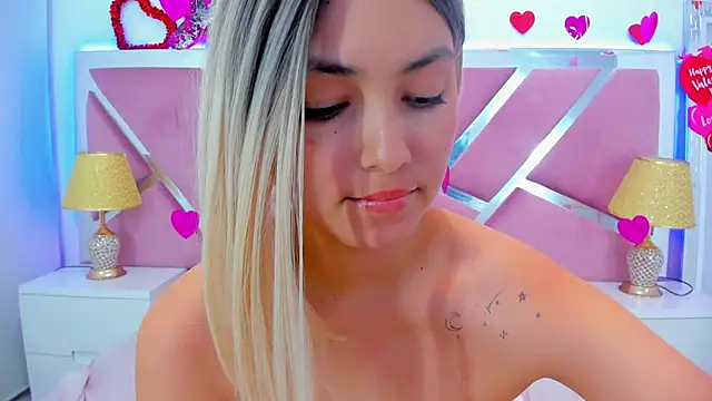 NinnaVous online show from 02.27.25