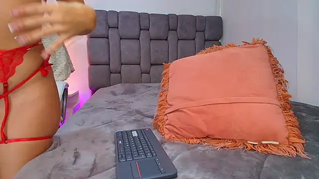 MariianaGomez online show from 01.04.25