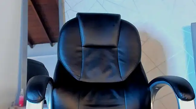 Snapshot of NoahhBrown chatting on 03.20.25 NoahhBrown online show from 03.20.25