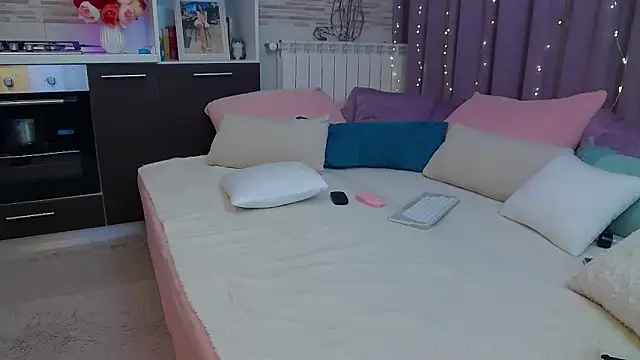 AyanaJoy online show from 10.28.25