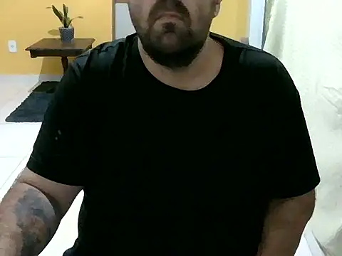 Snapshot of rocharly chatting on 09.26.25 rocharly online show from 09.26.25